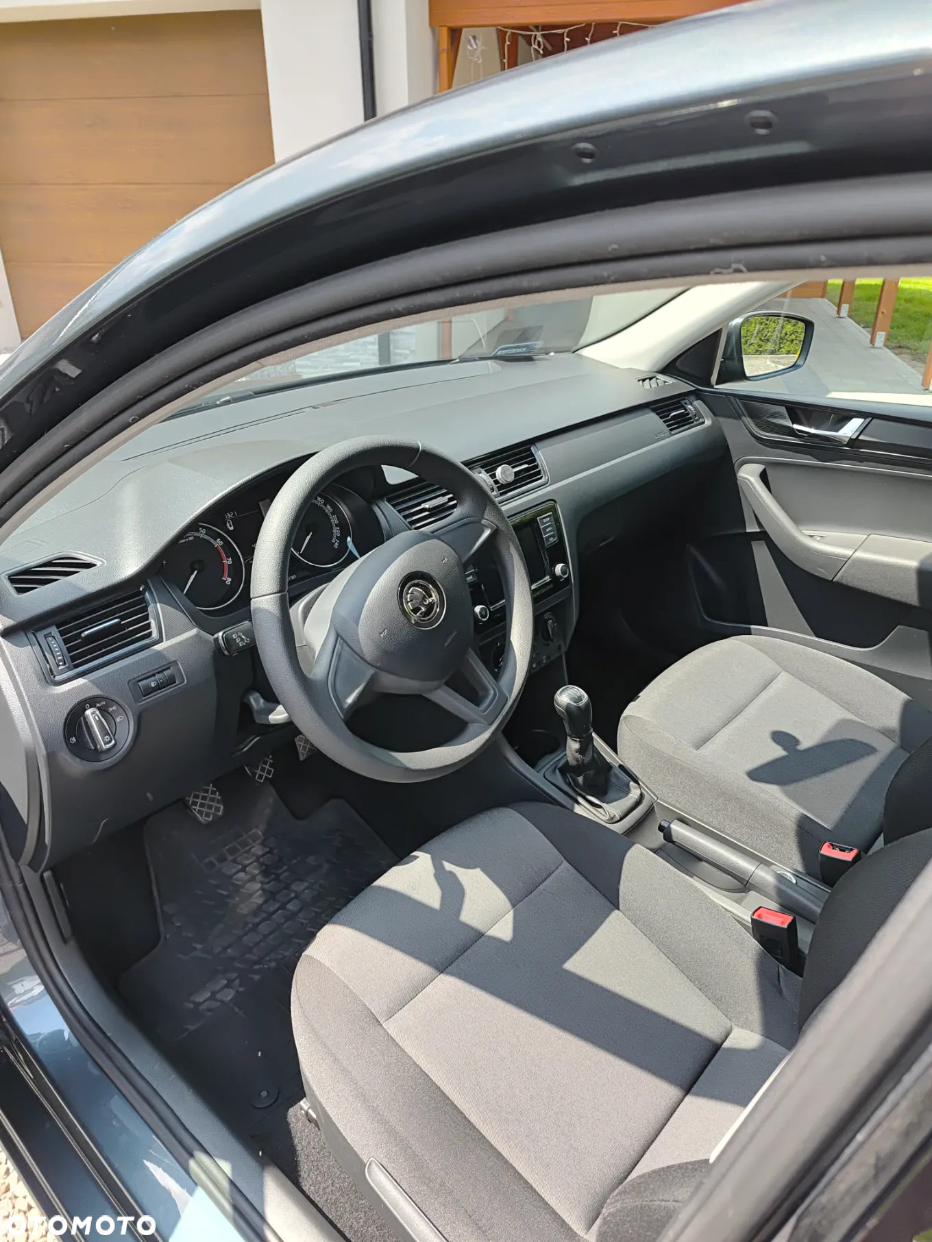 Skoda RAPID 1.0 TSI Active - 8