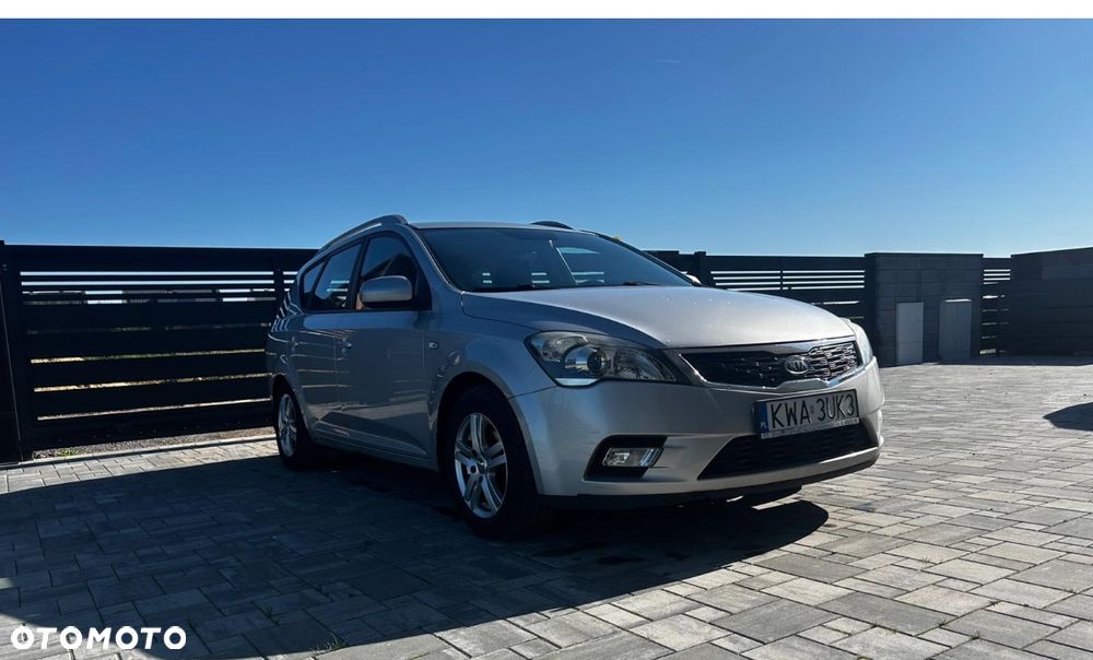 Kia Ceed - 6