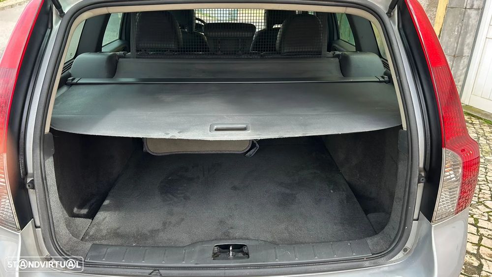 Volvo V50 1.6 D Momentum - 21