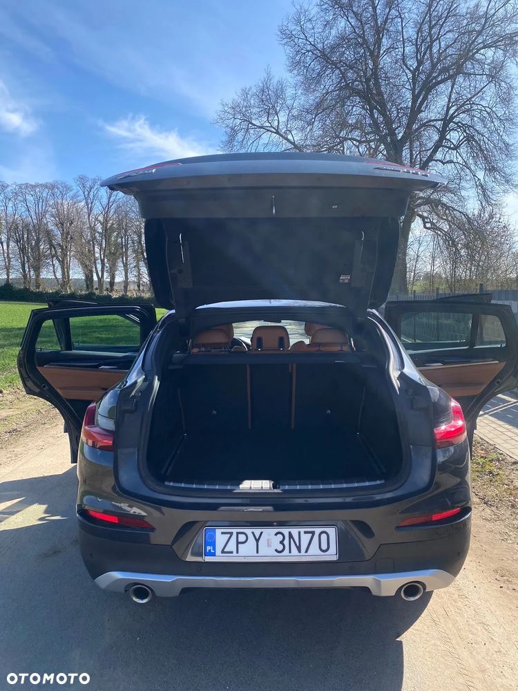 BMW X4 xDrive20d xLine sport - 9