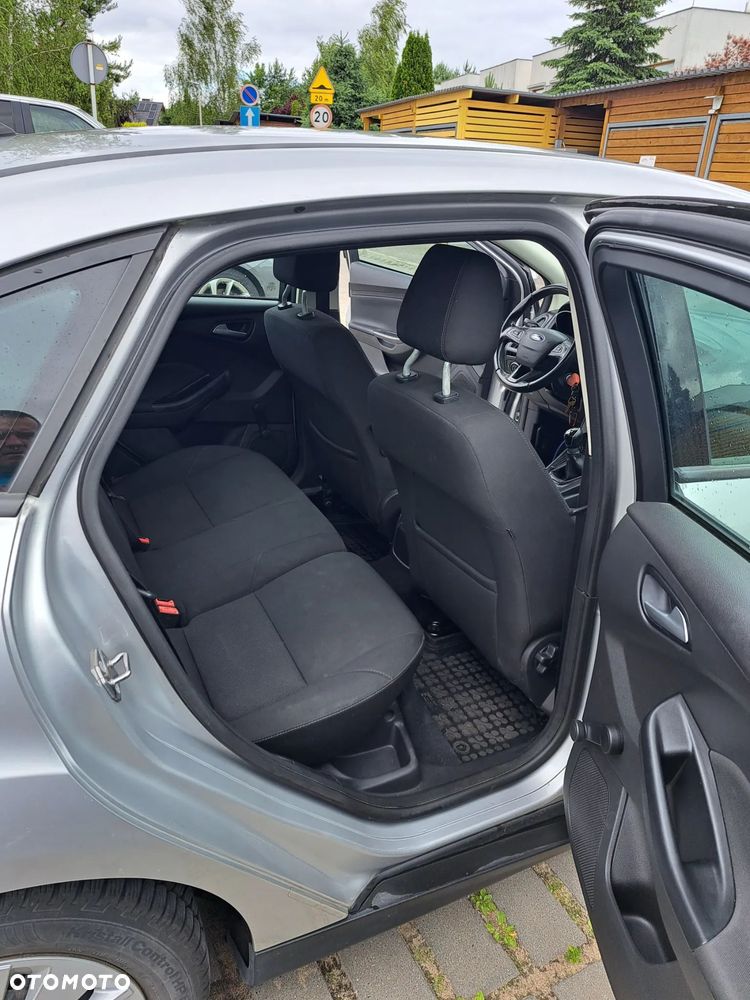 Ford Focus 1.6 Titanium - 14