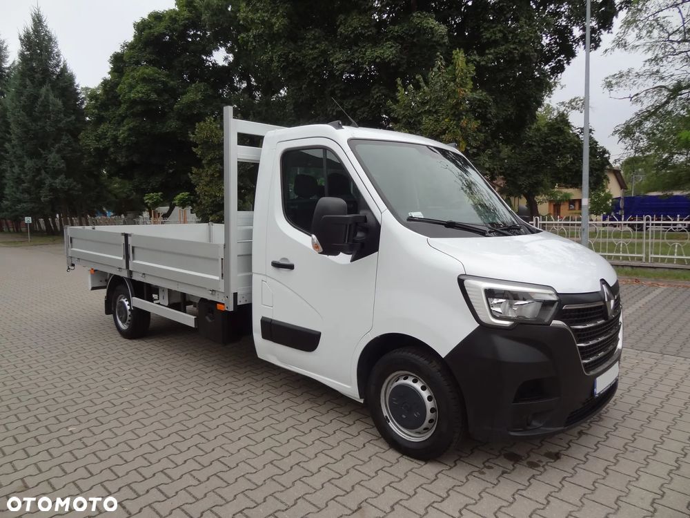 Renault Master Skrzynia 4,0m 2021r - 18