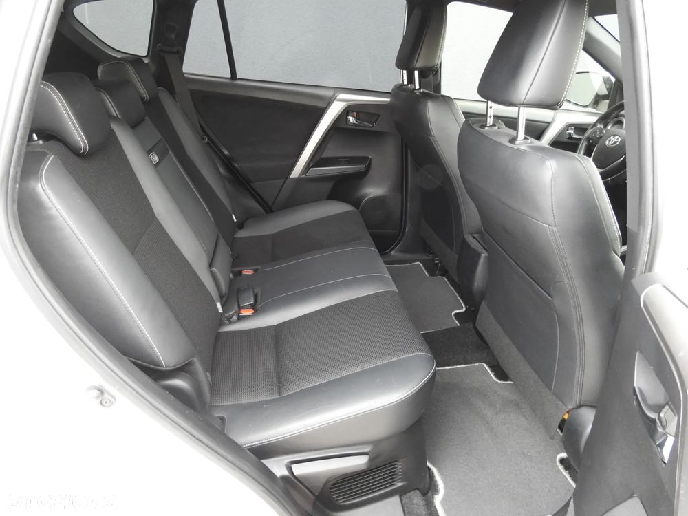 Toyota RAV4 2.5 4x4 Executive - 11