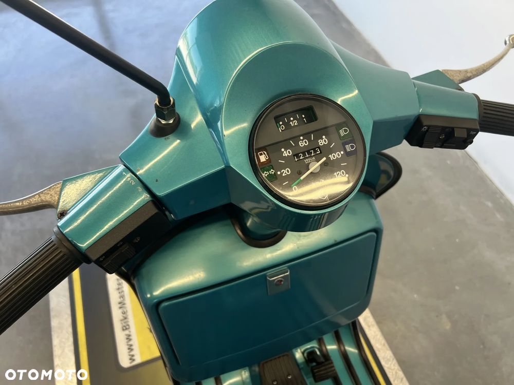 Piaggio Vespa - 19