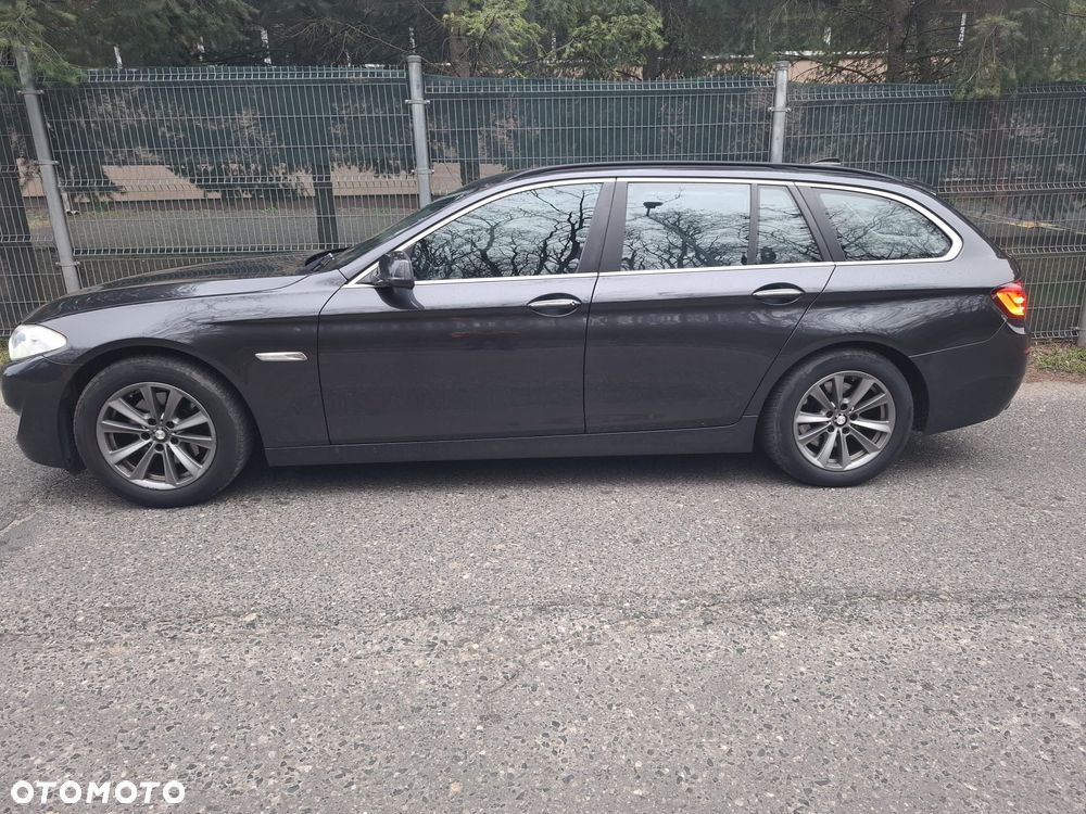 BMW Seria 5 520d - 5