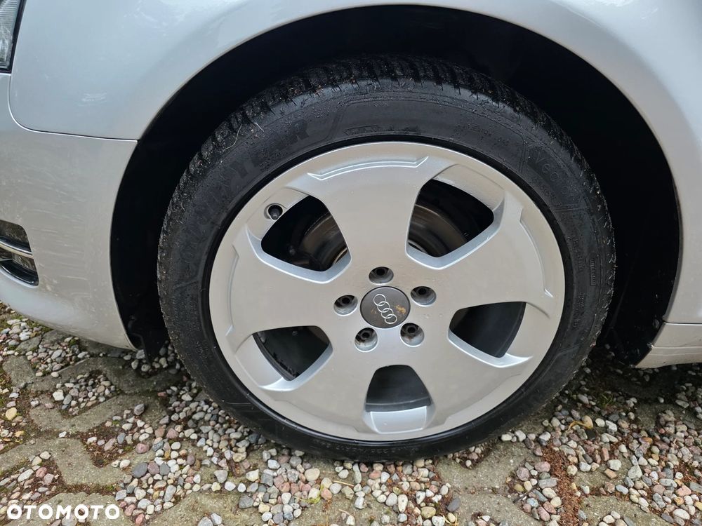 Audi A3 3-drzwiowe 1.6 TDI DPF Ambition - 25