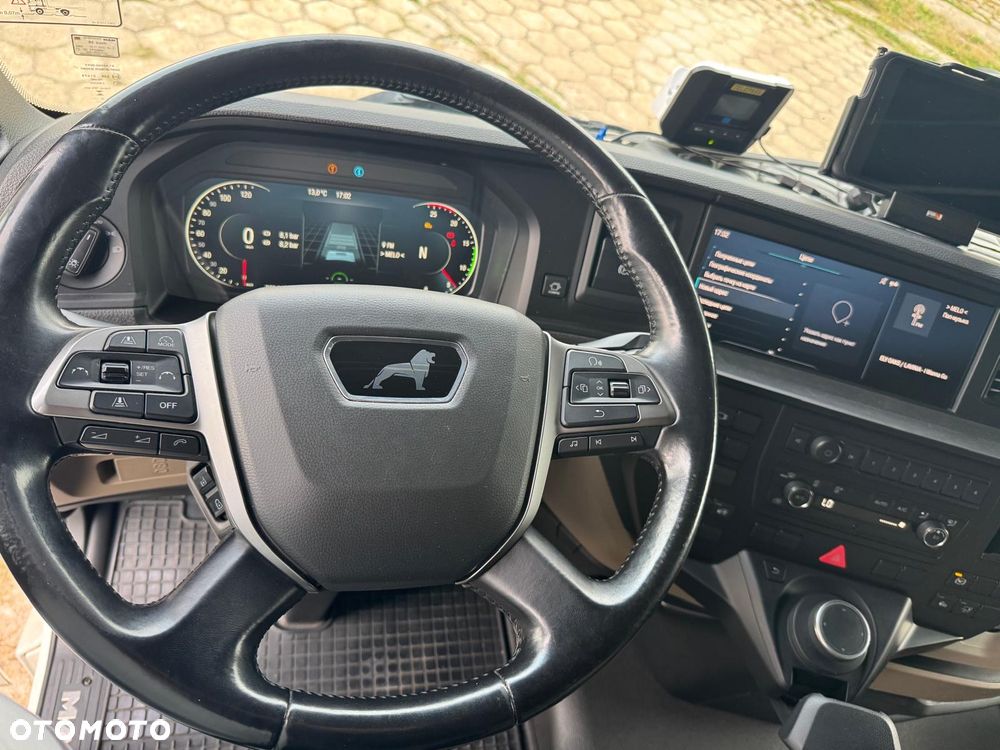 MAN TGX - 12