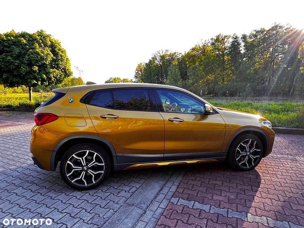 BMW X2 xDrive20i Advantage Plus - 9