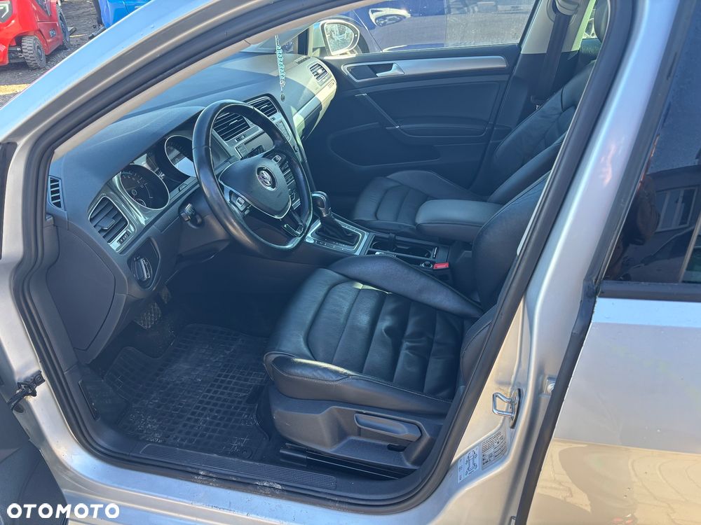 Volkswagen Golf e-Golf - 10