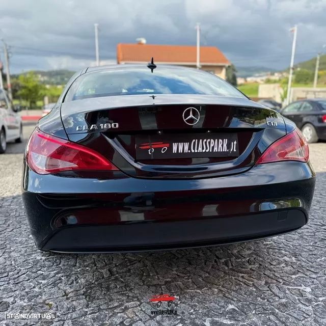 Mercedes-Benz CLA 180 d Urban - 16