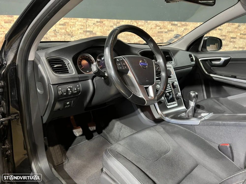 Volvo V60 - 11