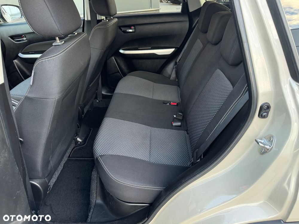 Suzuki Vitara 1.6 Premium 4WD - 9