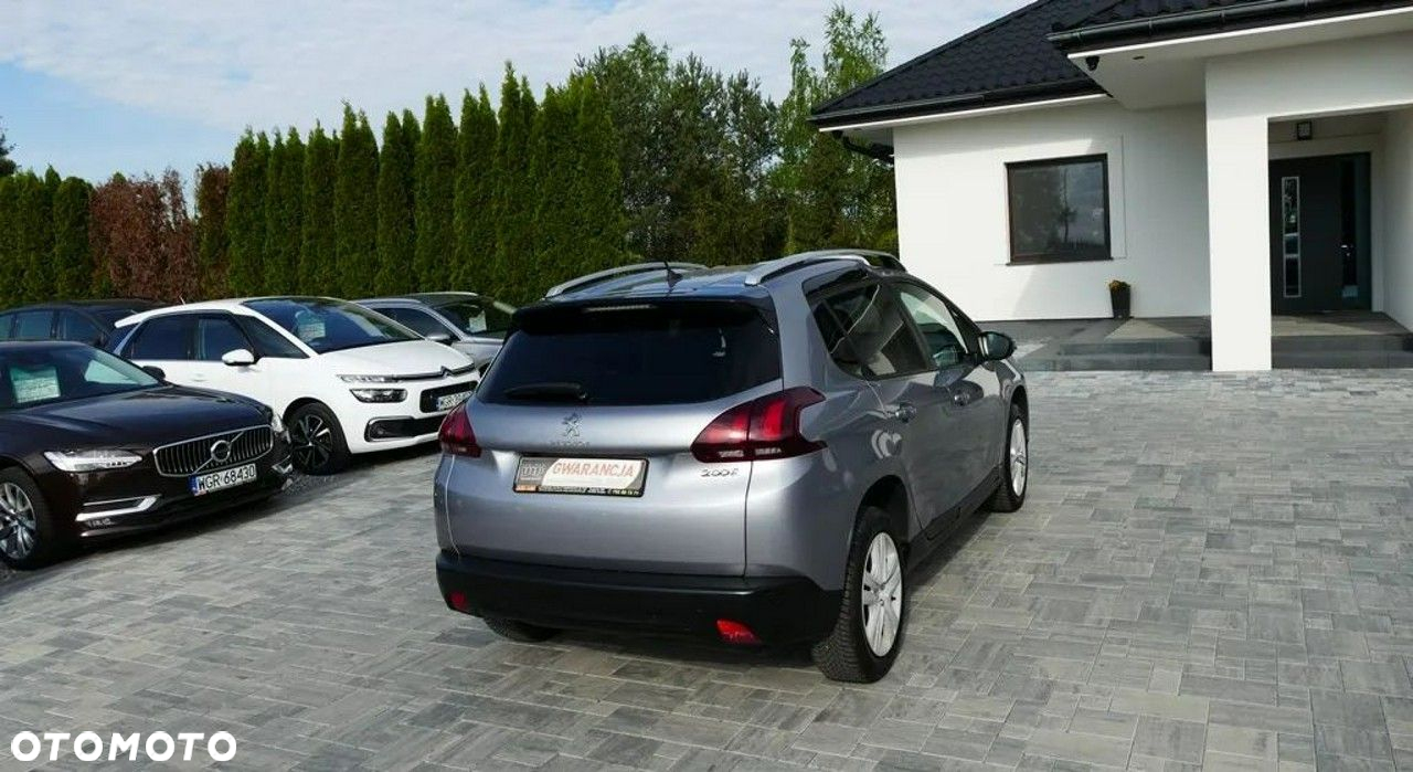 Peugeot 2008 1.2 Pure Tech GPF Allure S&S - 13