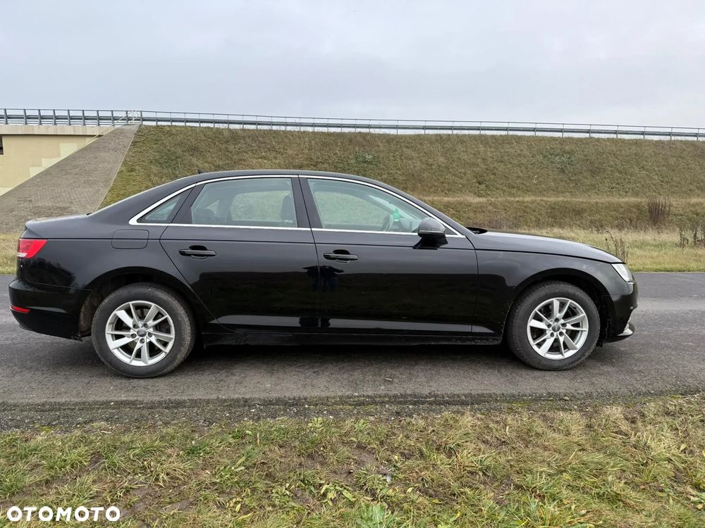 Audi A4 Limousine - 5