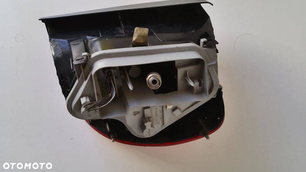 VW Fox Lampa Tył Prawa Lewa strona - 5