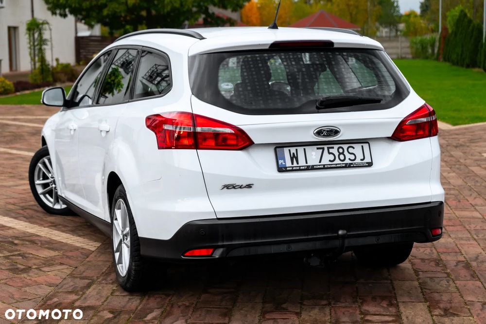 Ford Focus 1.5 TDCi DPF Start-Stopp-System Ambiente - 5