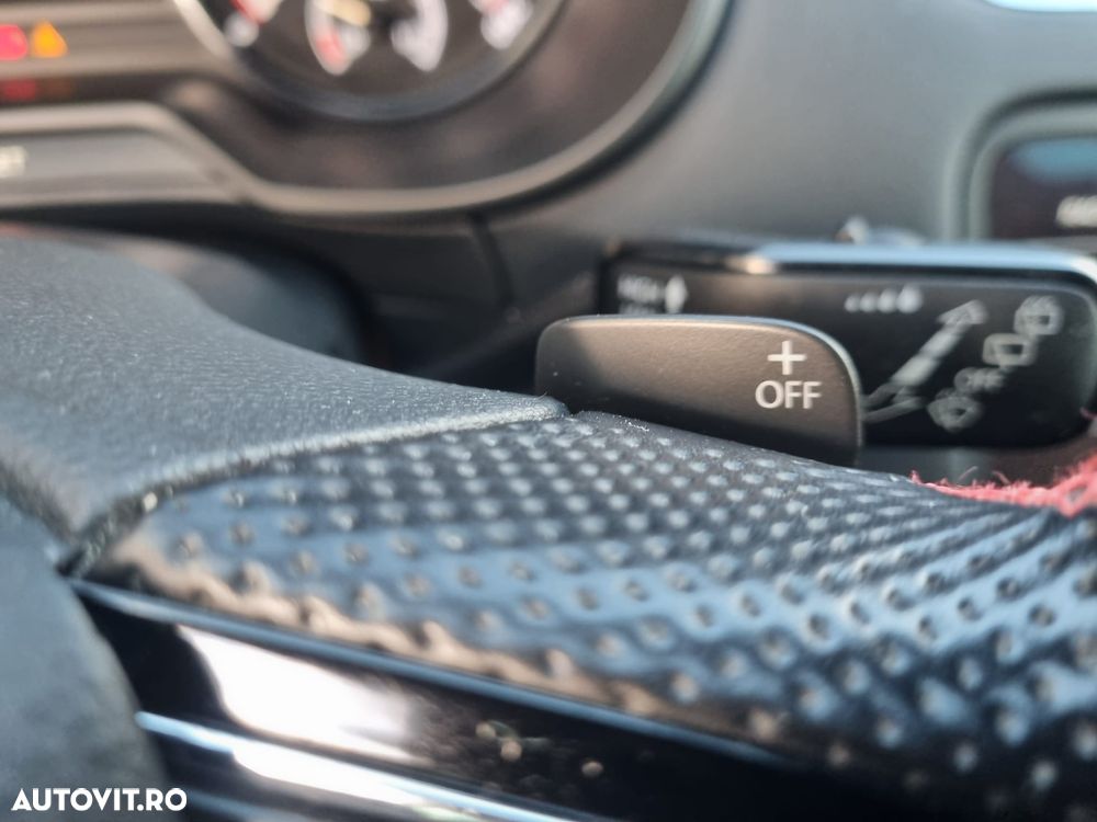 Skoda Octavia 2.0 TDI 4X4 DSG RS - 18