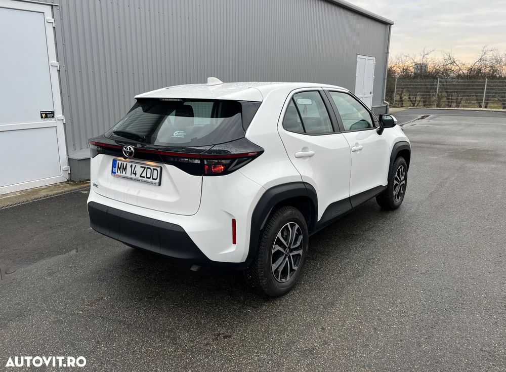 Toyota Yaris 1.5 MT Active - 12