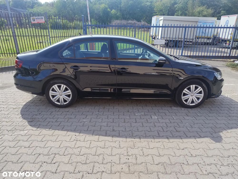 Volkswagen Jetta - 6