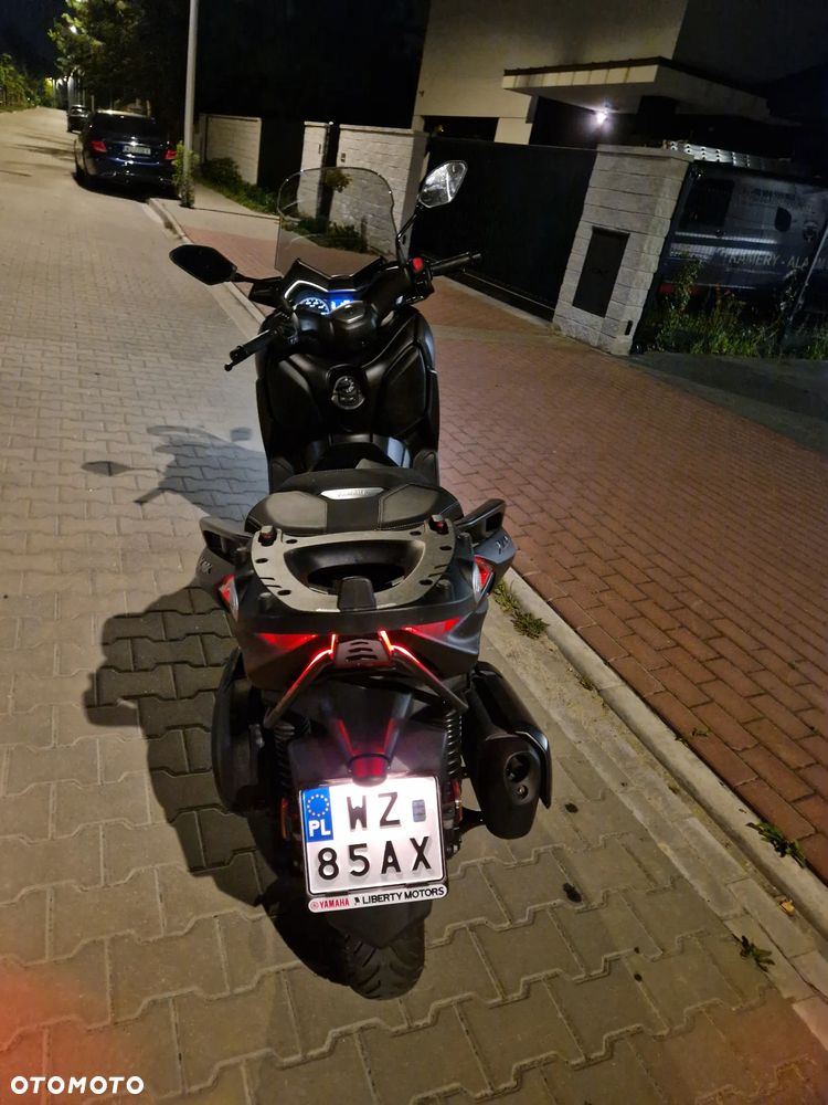 Yamaha X-max - 10