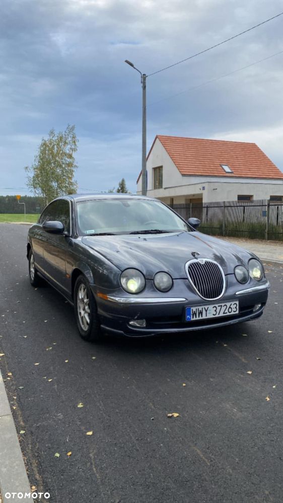 Jaguar S-Type - 10