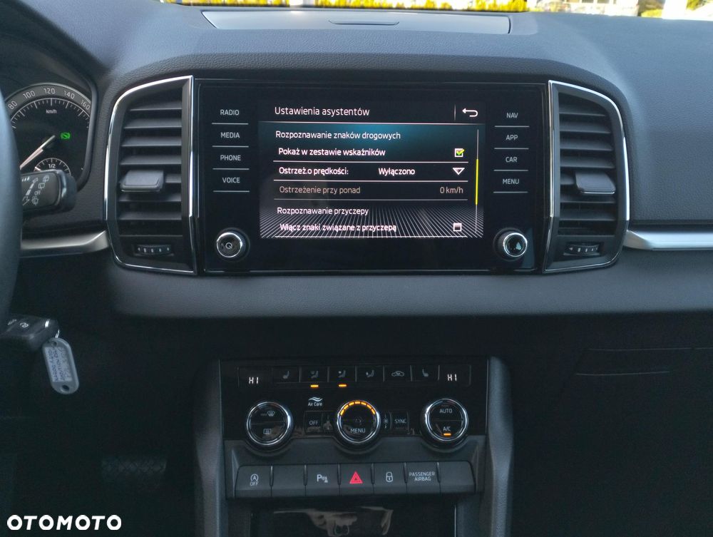 Skoda Karoq 1.6 TDI SCR DSG Ambition - 27