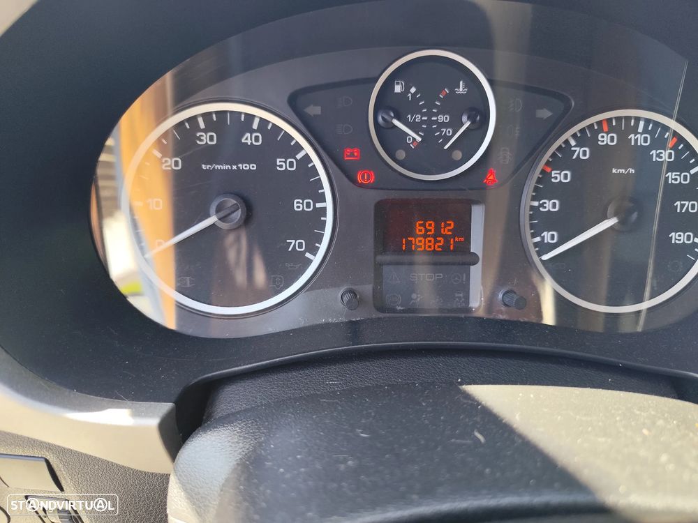 Peugeot Partner 1.6 HDi Confort - 13