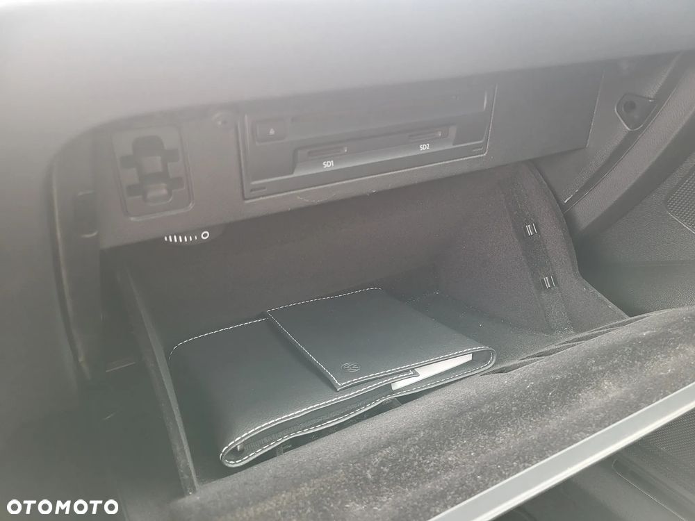 Volkswagen Passat 2.0 TDI SCR 4Mot DSG Highline - 22