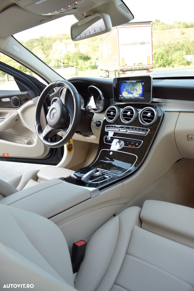 Mercedes-Benz C 220 d T 9G-TRONIC AMG Line - 15