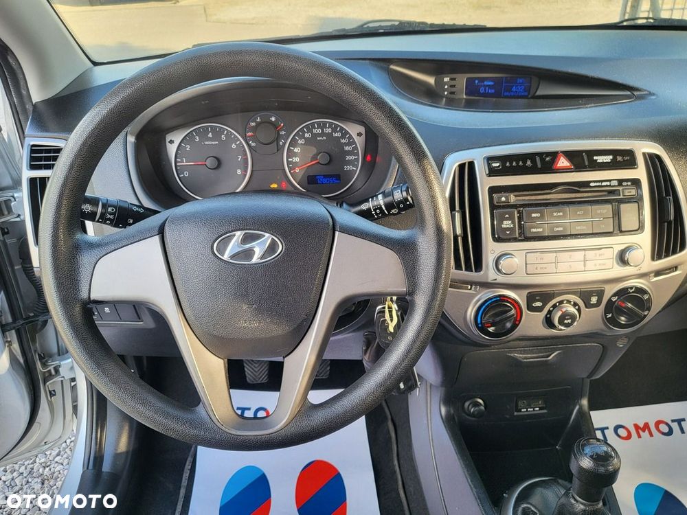 Hyundai i20 - 16