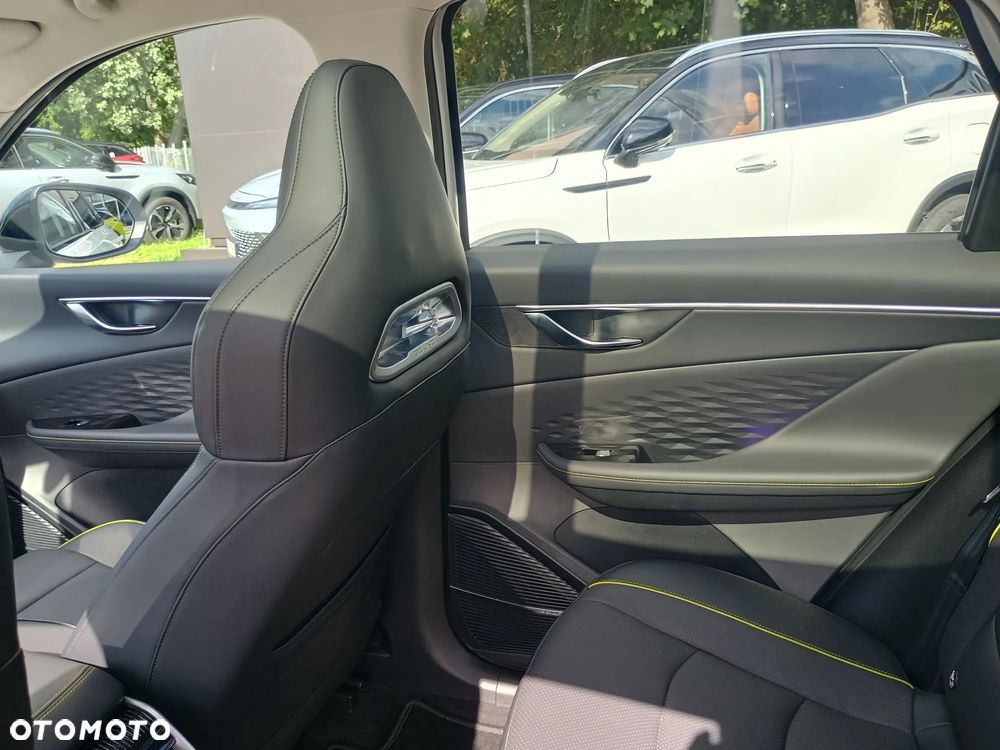 BAIC 5 1.5T Comfort DCT - 26