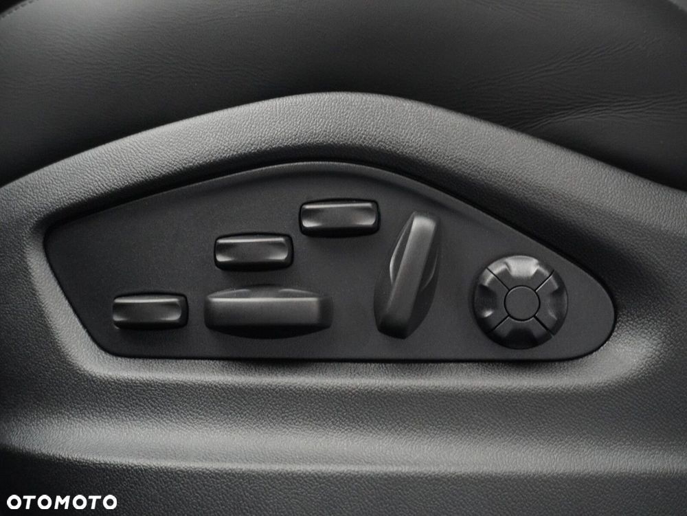 Porsche Cayenne Black Edition - 23