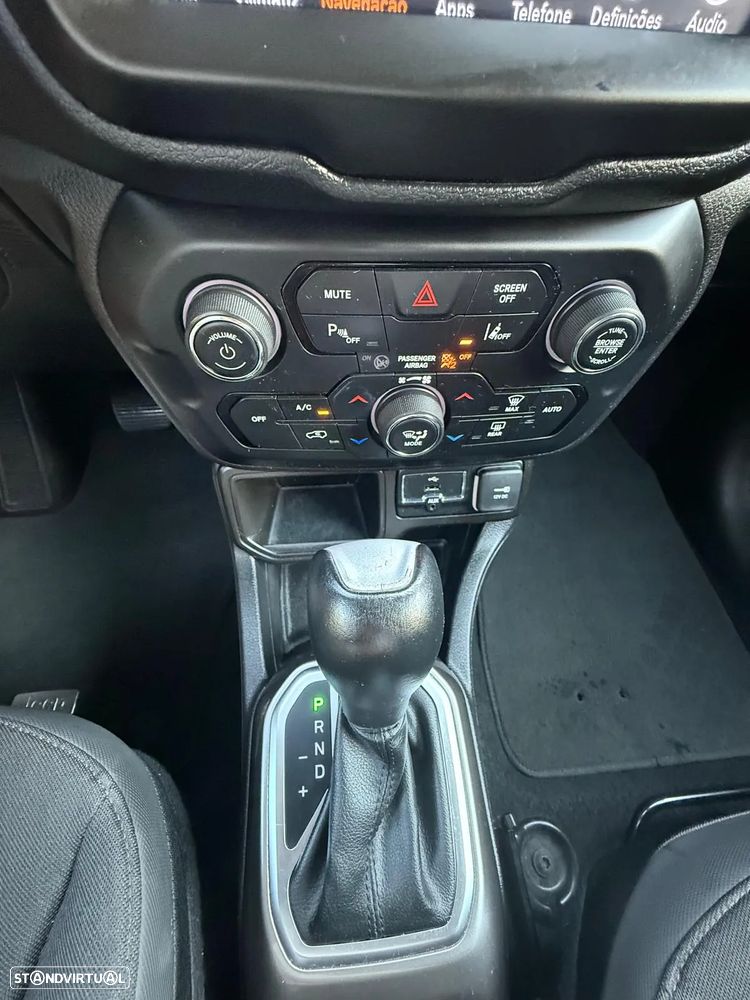 Jeep Renegade 1.3 T Limited DCT - 21