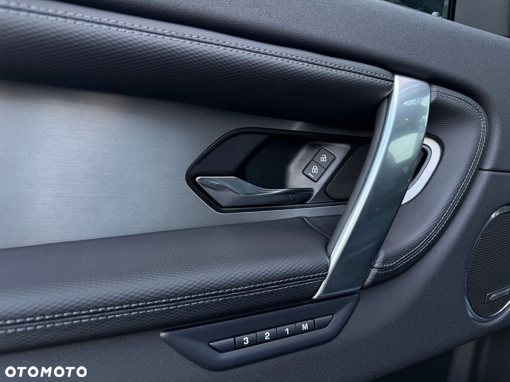 Land Rover Discovery Sport - 8