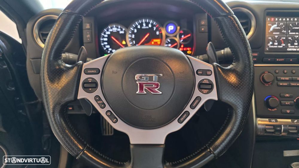 Nissan GT-R Black Edition - 45