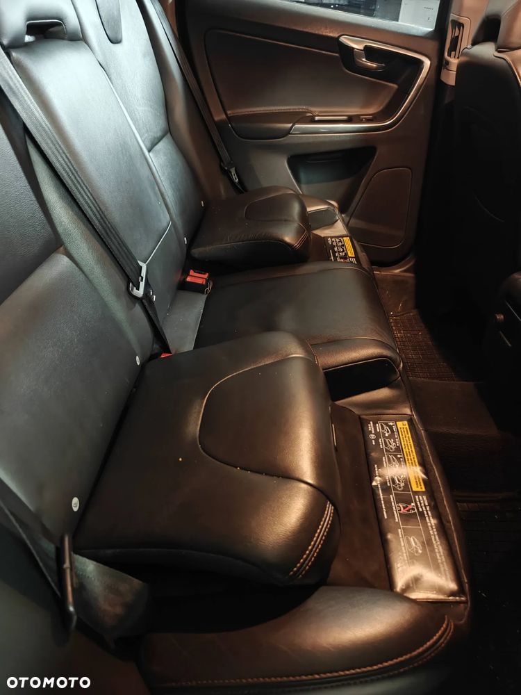 Volvo XC 60 - 12