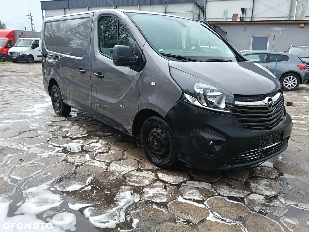 Opel Vivaro - 1