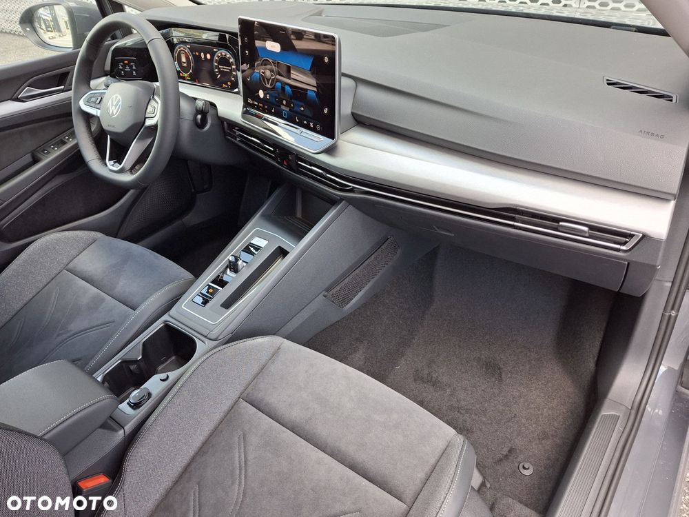 Volkswagen Golf - 14