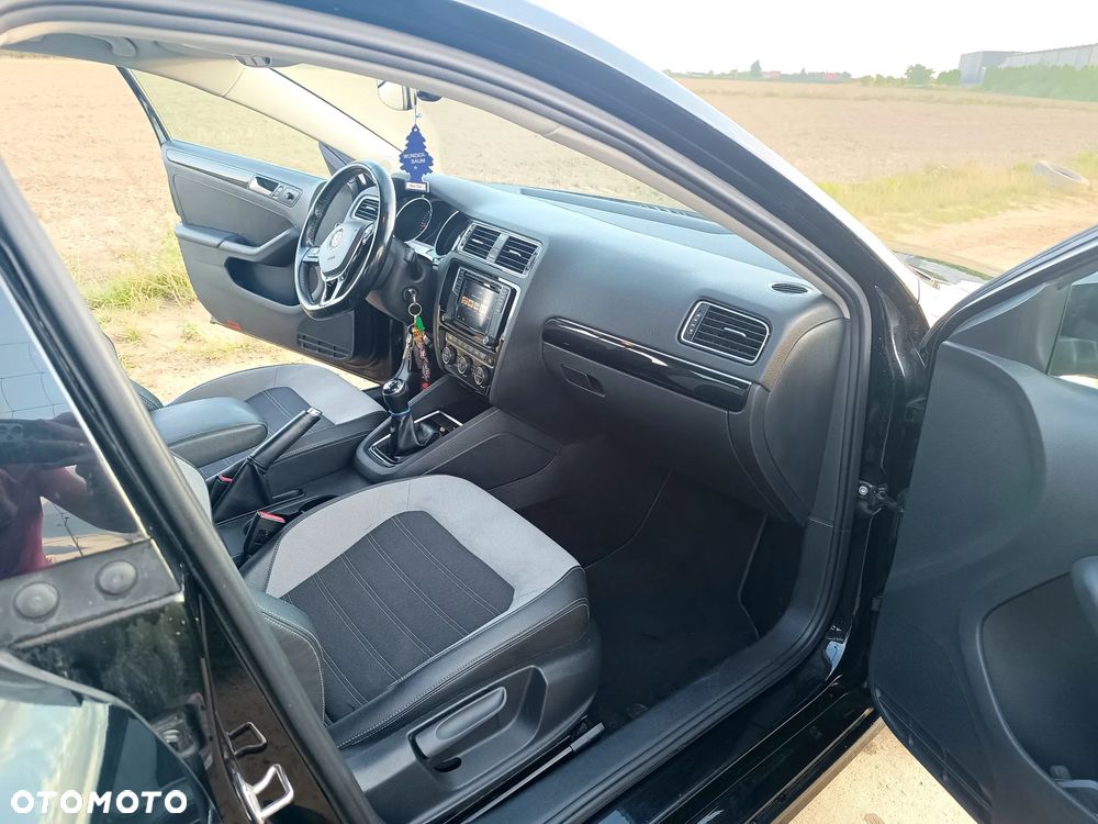 Volkswagen Jetta 2.0 TDI DPF BMT Highline - 16