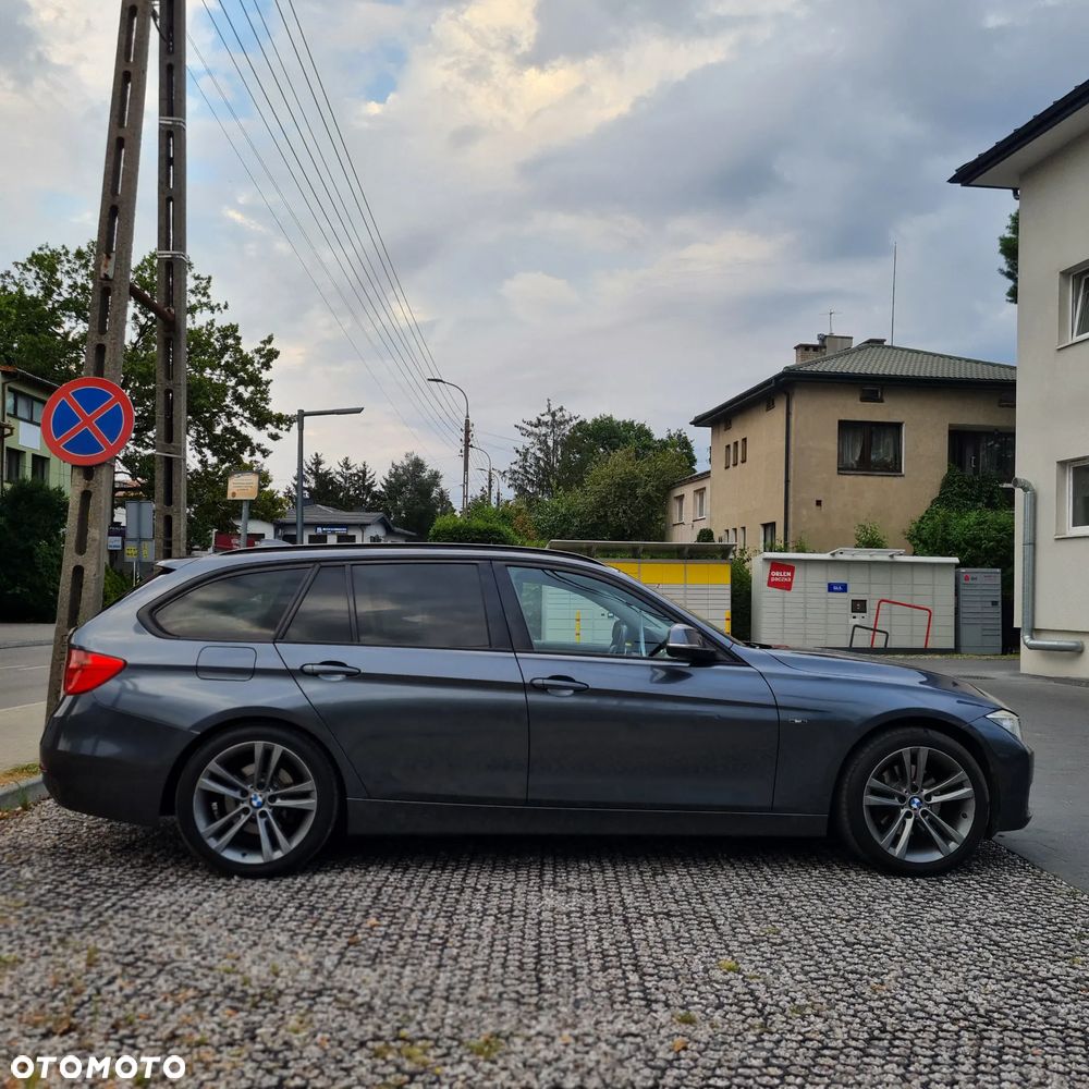 BMW Seria 3 320d Touring Sport Line - 10