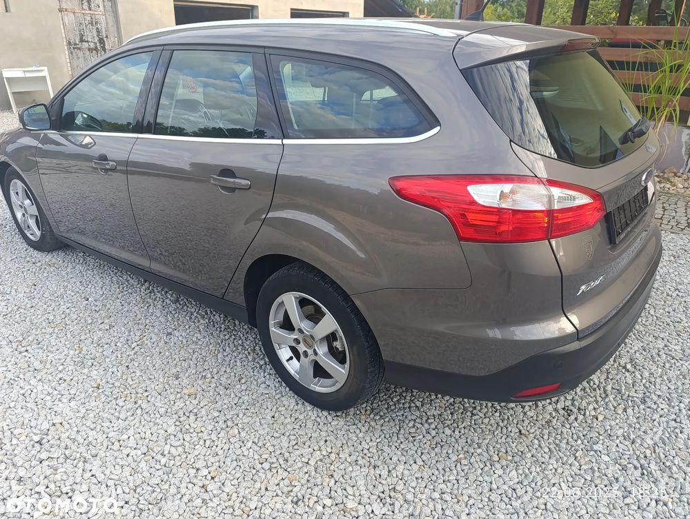 Ford Focus 1.6 TDCi ECOnetic 88g Start-Stopp-System Titanium - 5