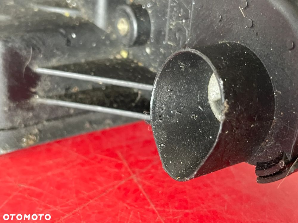 ZAMEK LEWY PRZÓD BMW E46 - 12