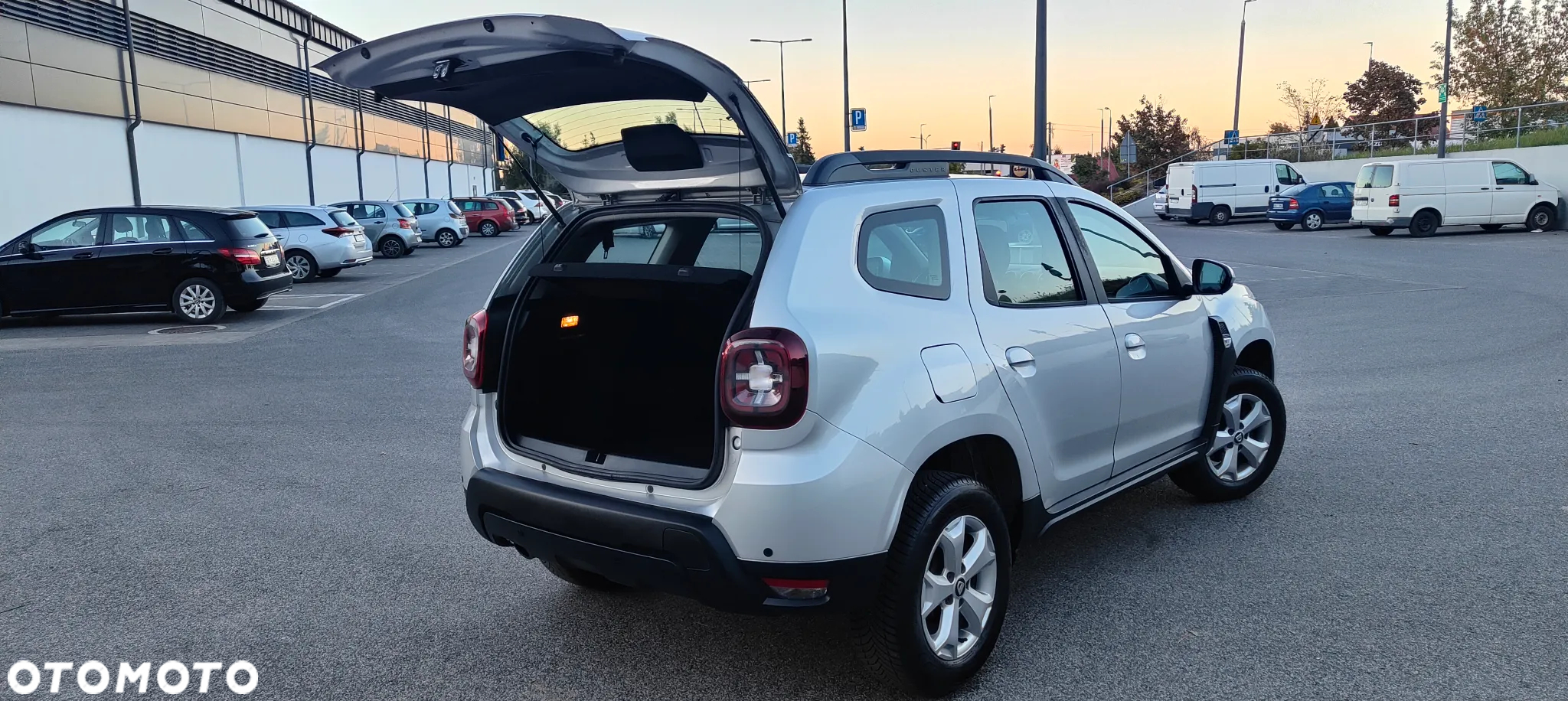 Dacia Duster 1.6 SCe Essential - 14