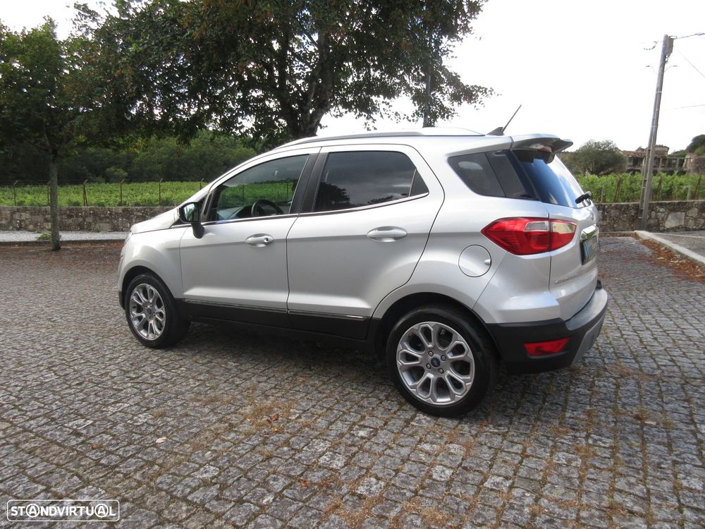 Ford EcoSport - 6