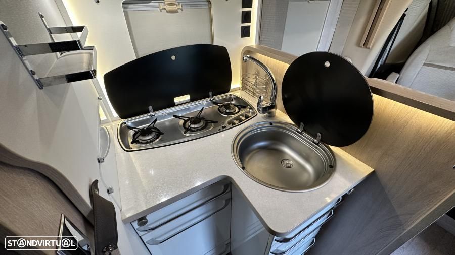 Rapido Serie 6F 680 FF C.central e basculante - 7