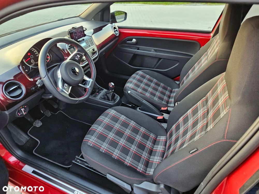 Volkswagen up! - 18