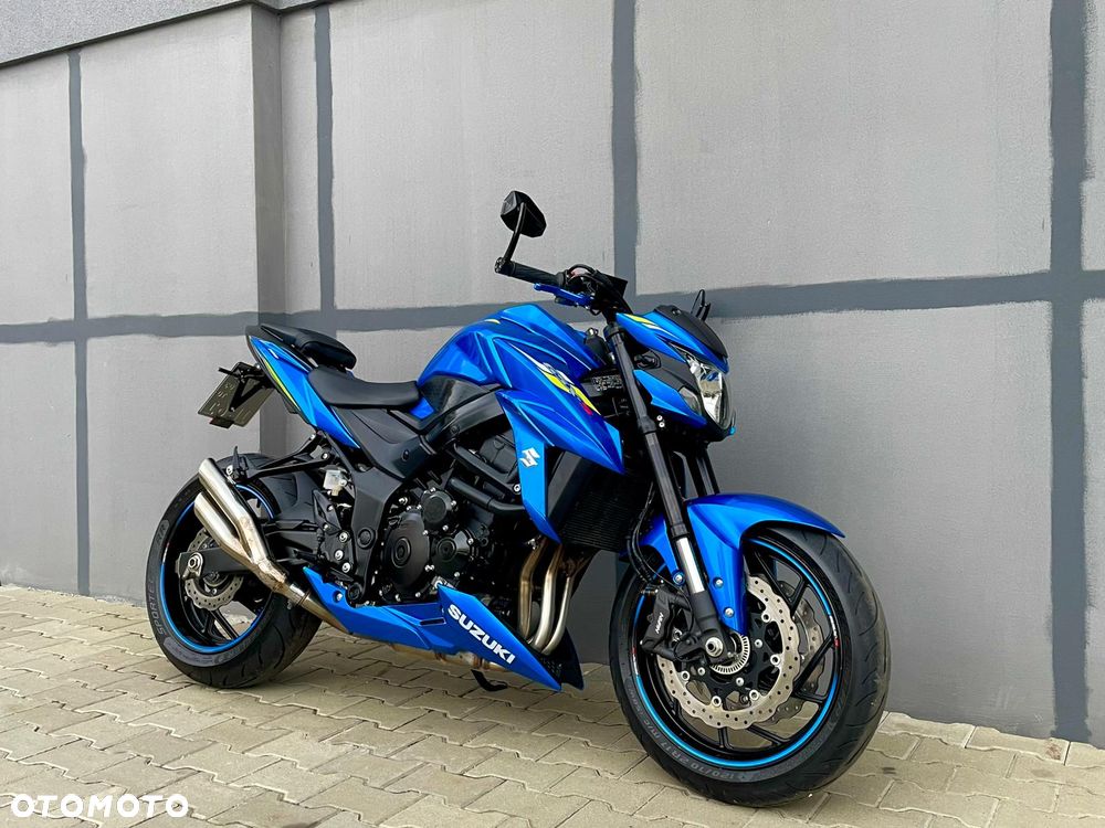 Suzuki GSX - 1