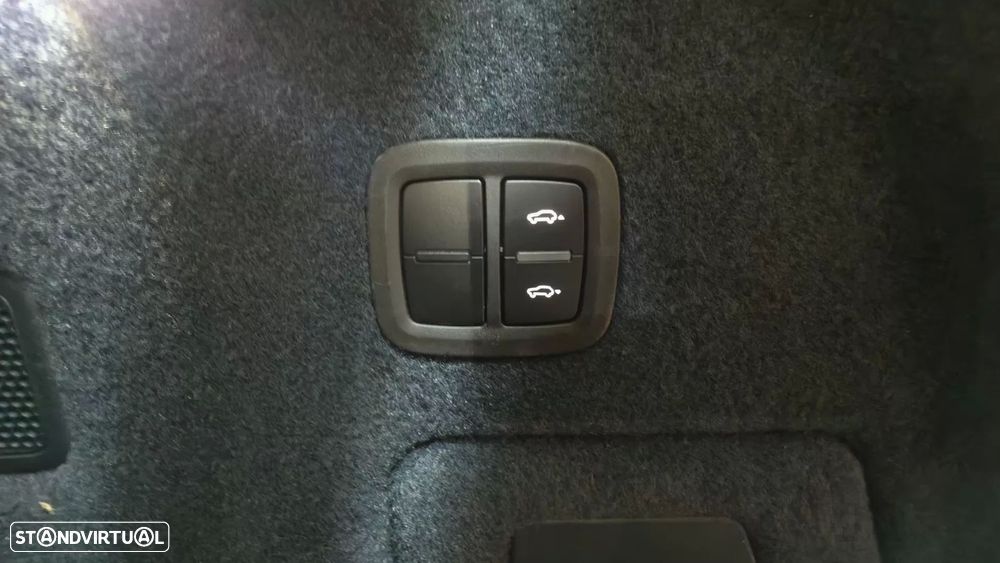 Porsche Cayenne Turbo S E-Hybrid - 27