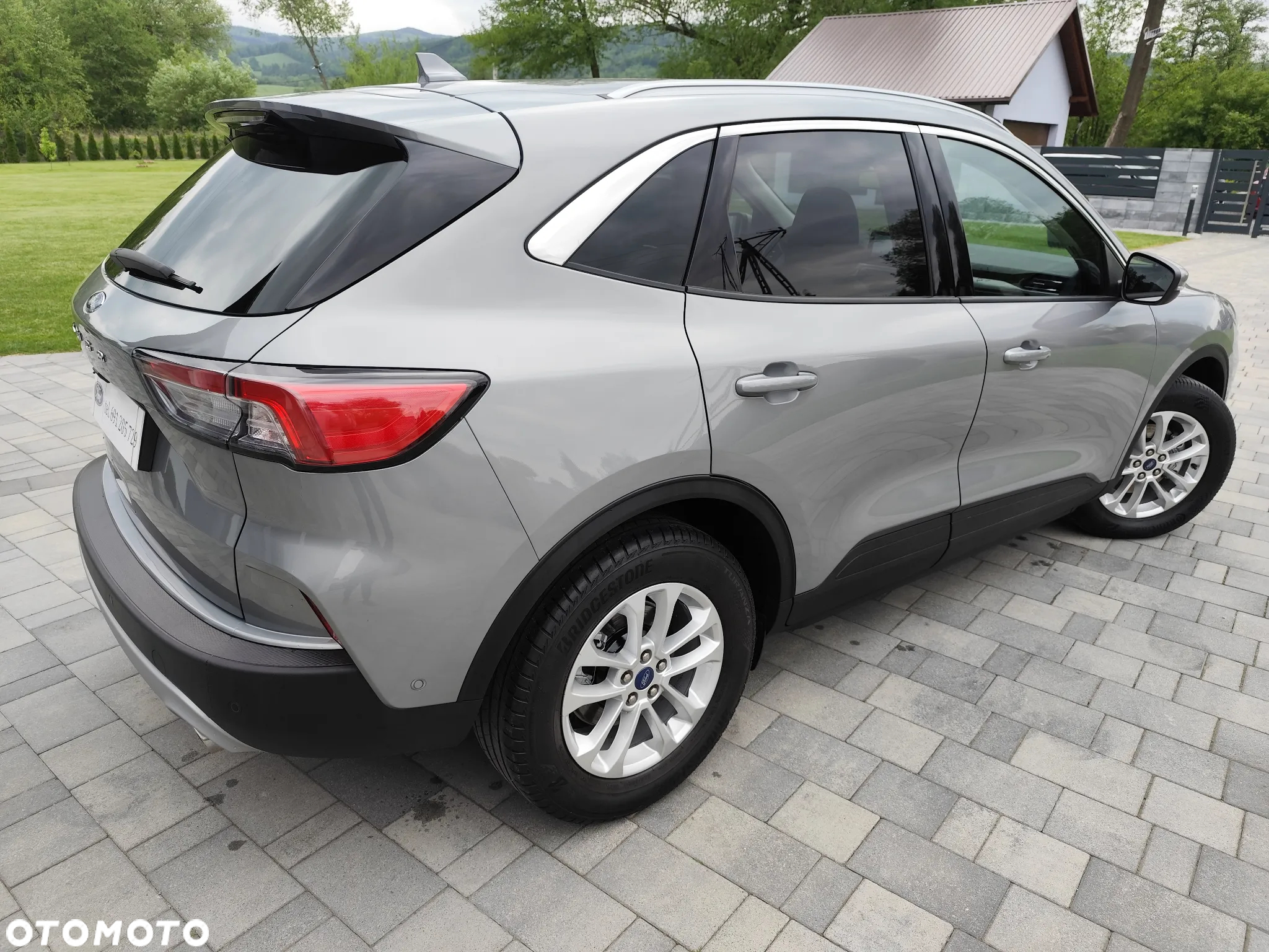 Ford Kuga - 10