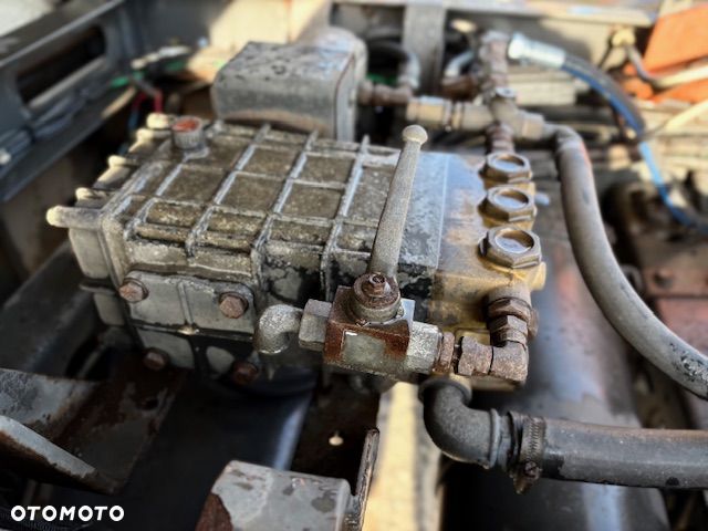 DAF LF Zamiatarka miejska uliczna dwustronna SCARAB 5,5 m3 Euro 6 - 15